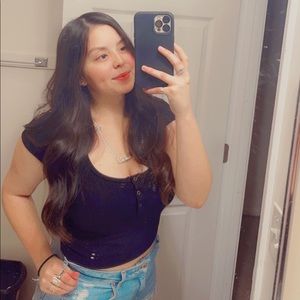 Meet your Posher, Mariela